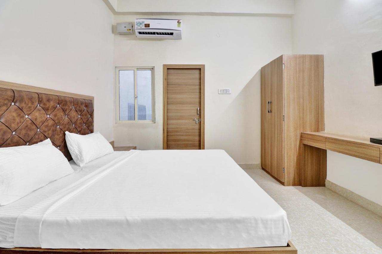 Collection O Pearl Inn Guest House Gválijar Kültér fotó